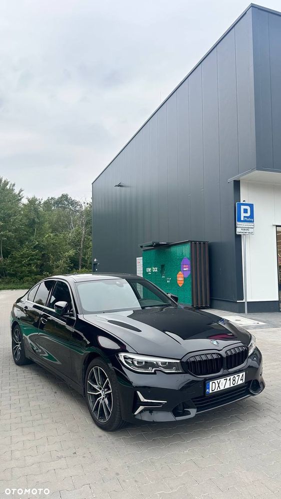 BMW Seria 3 330i xDrive Luxury Line sport - 10
