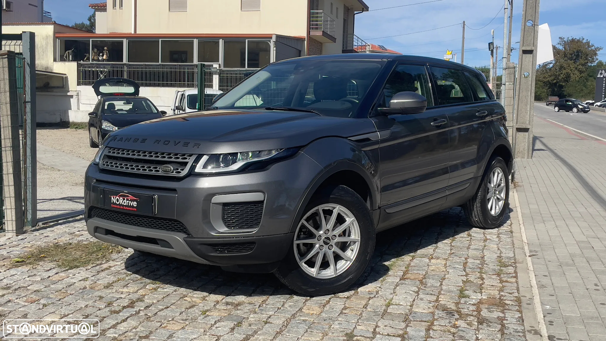 Land Rover Range Rover Evoque 2.0 TD4 Pure - 2