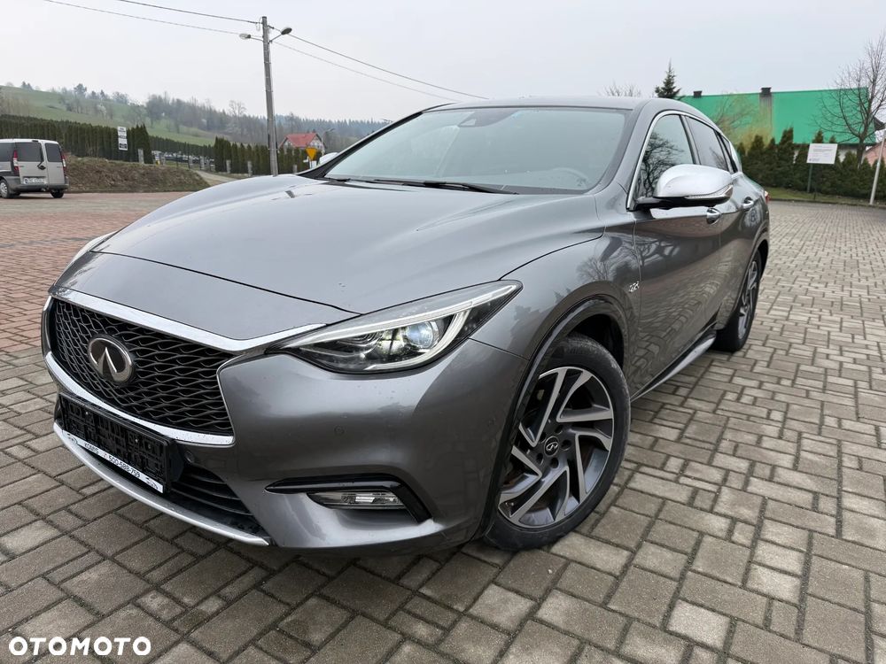 Infiniti Q30 2.2d DCT AWD City Black Edition - 1