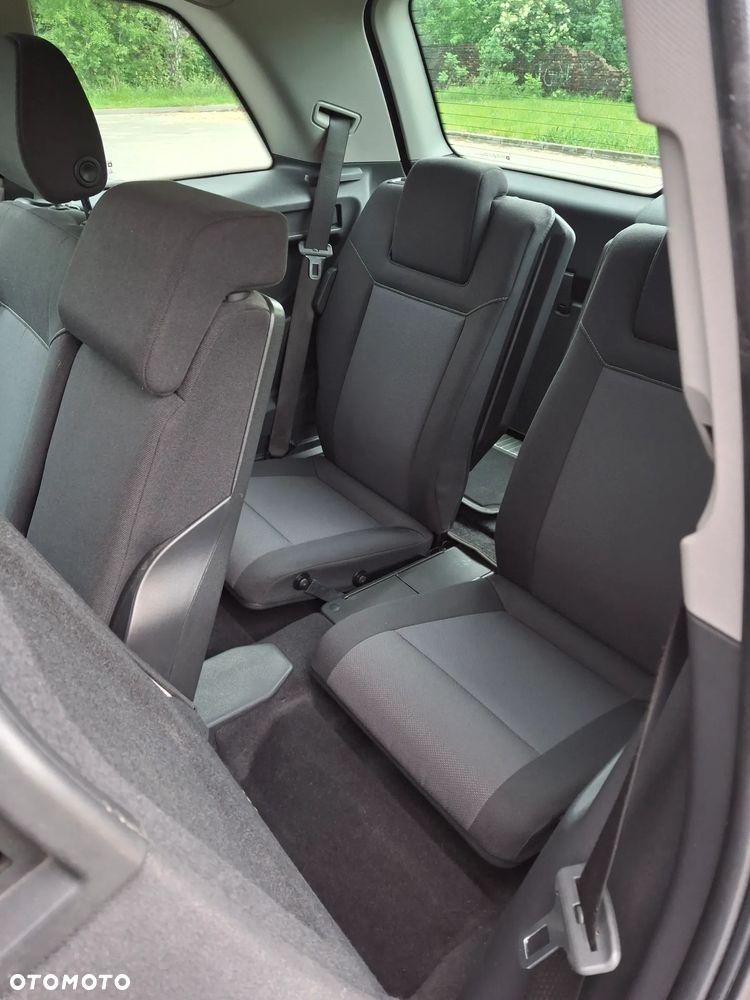 Opel Zafira 1.8 Sport - 12