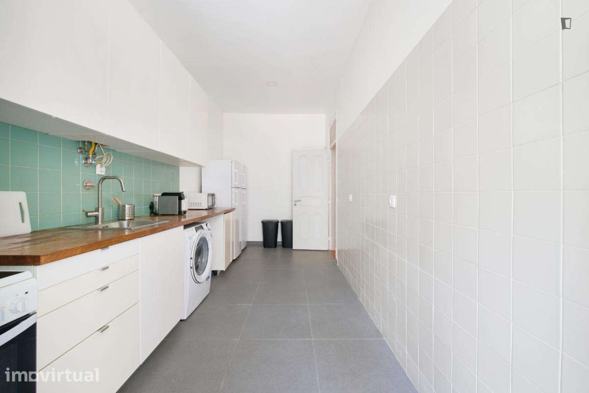 Quarto - localizado em Entrecampos Lisbon - Grande imagem: 3/22