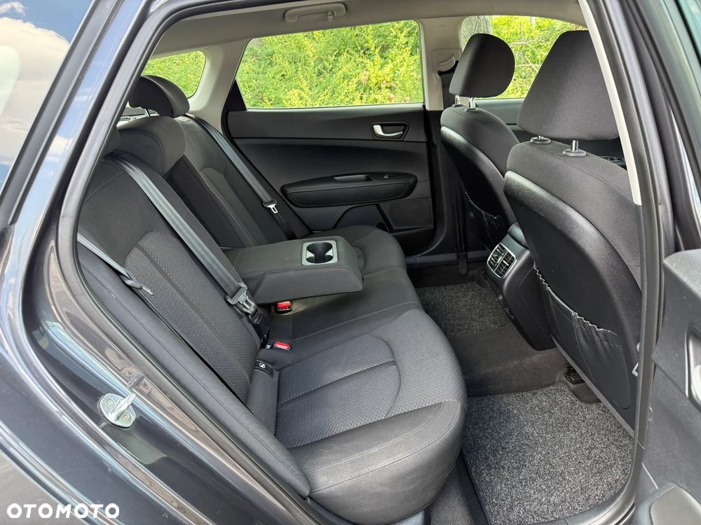 Kia Optima - 35