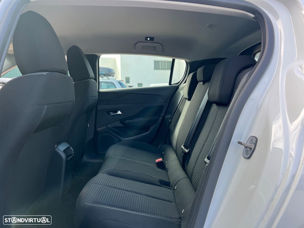 Peugeot 308 1.5 BlueHDi Style J17 - 23