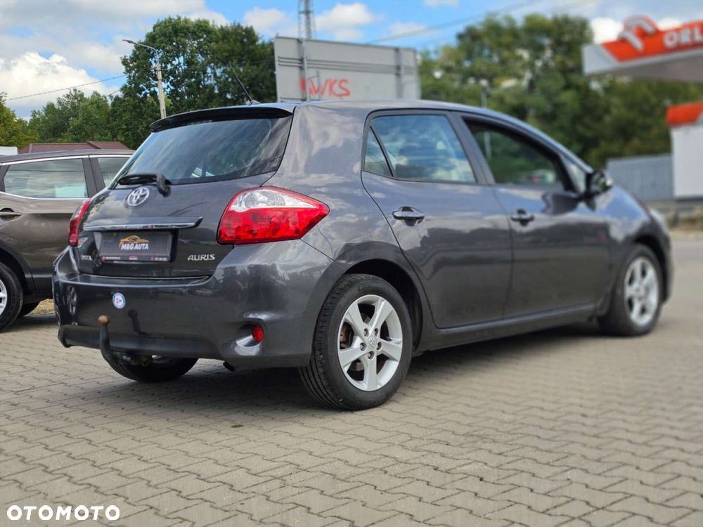 Toyota Auris - 4