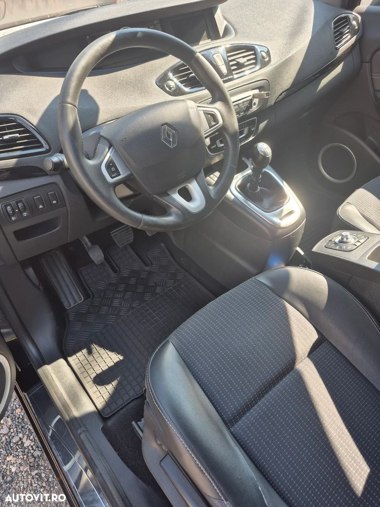 Renault Grand Scenic 1.6 dCi Energy Privilege - 8