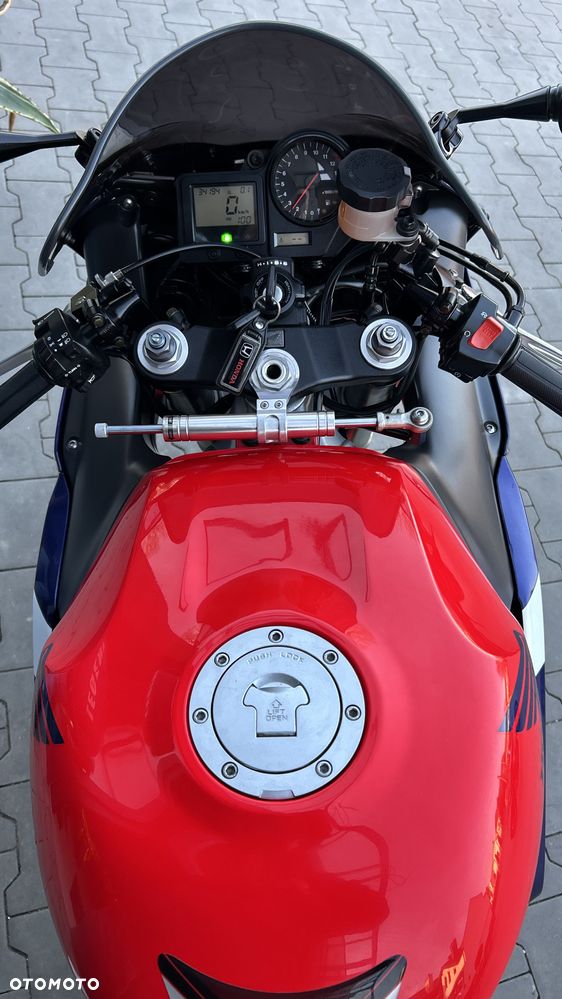 Honda CBR - 39