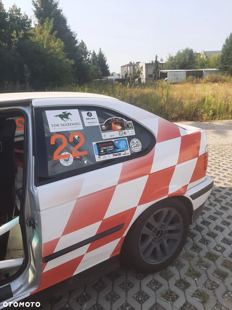 BMW Seria 3 318ti - 4