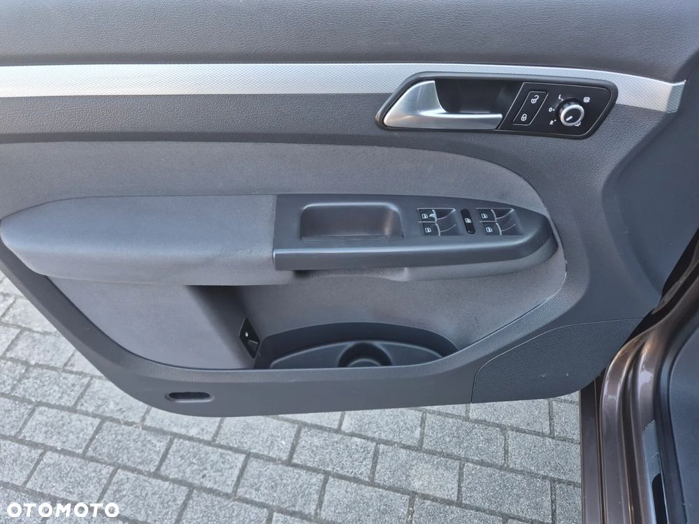 Volkswagen Touran 1.6 TDI DPF Life - 14