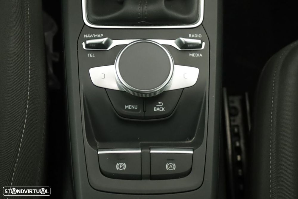 Audi Q2 35 TFSI S line - 13