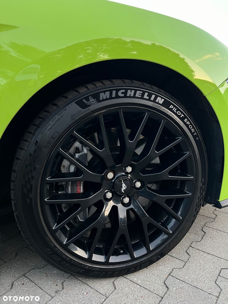 Ford Mustang 5.0 V8 GT - 25