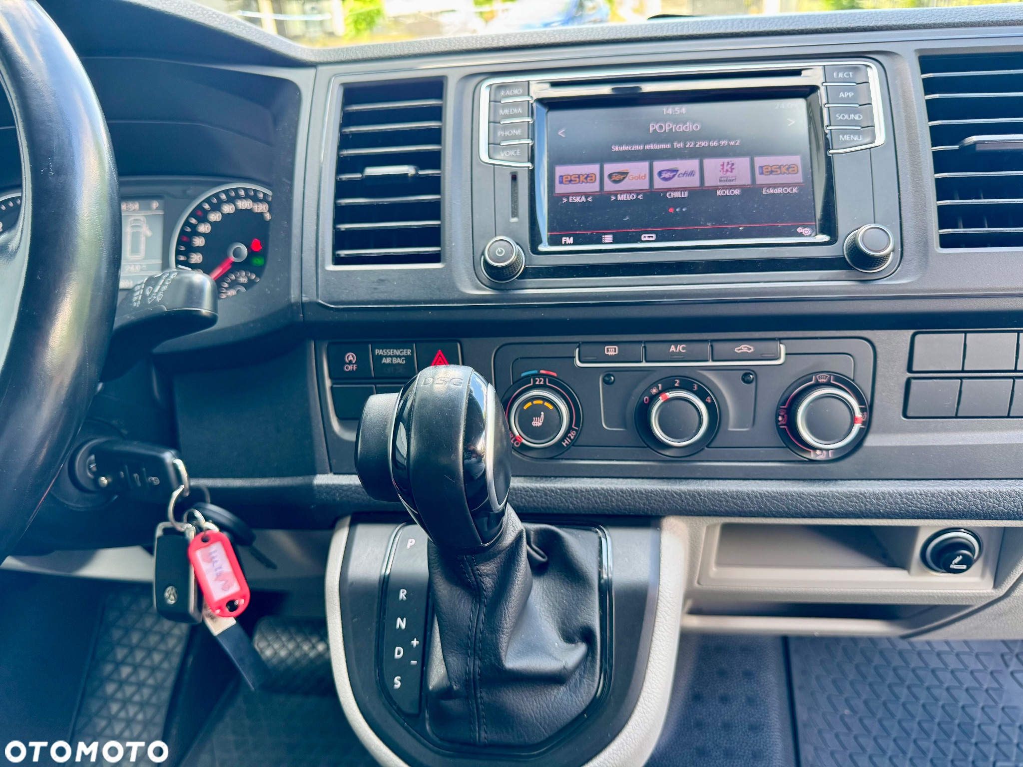 Volkswagen Transporter T6 automat DSG podwójne drzwi z obu stron Faktura VAT 23% kamera klimatyzacja podgrzewane siedzenia czujniki VW T6 webasto brutto drzwi x2 2.0 TDI 110KW 150KM skrzynia biegów automatyczna export - 22