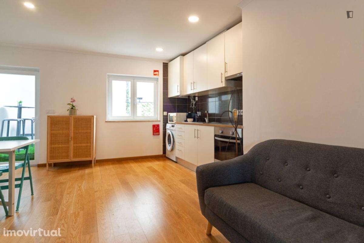 Apartamento com 2 quartos - localizado em Intendente Lisbon - Grande imagem: 2/19