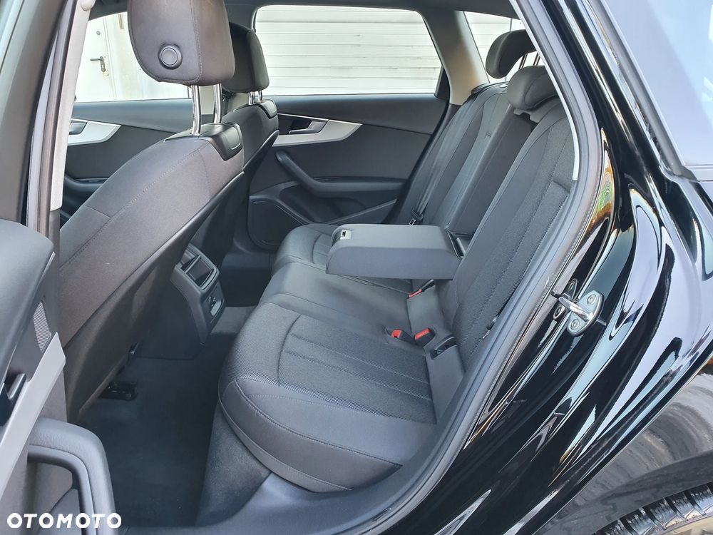 Audi A4 Avant 2.0 TDI S tronic - 25