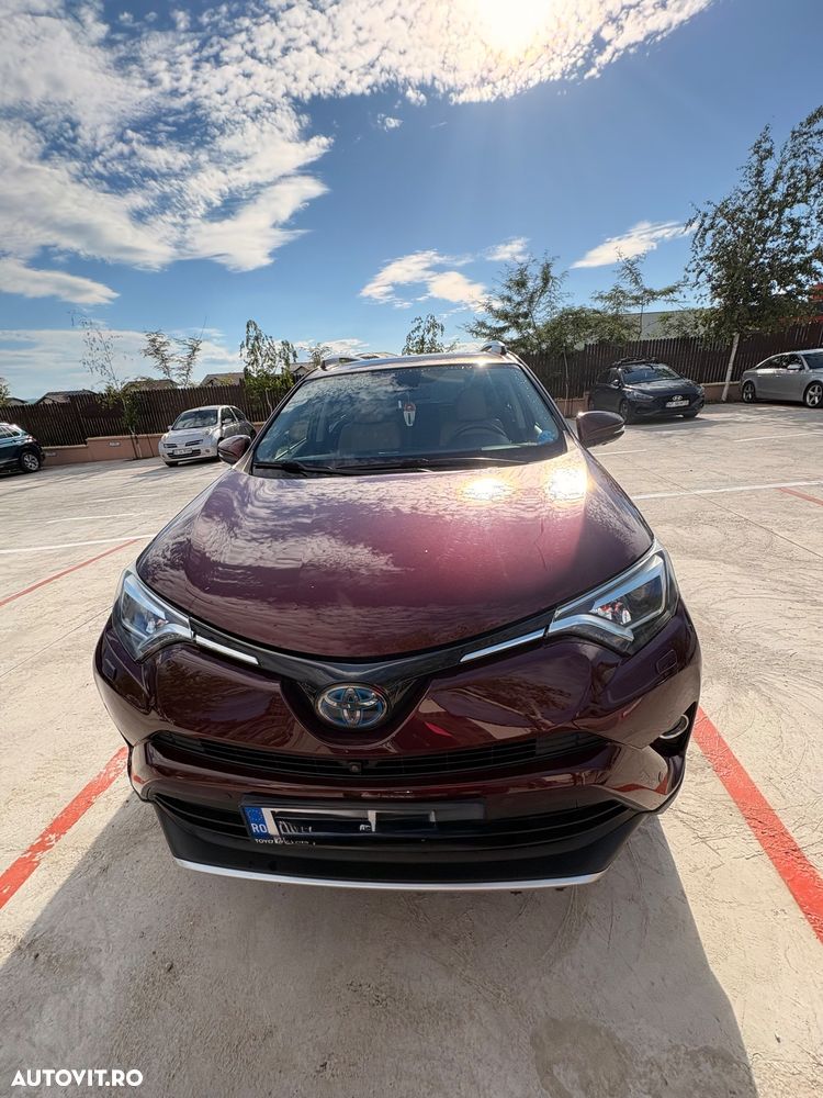 Toyota RAV4 - 8