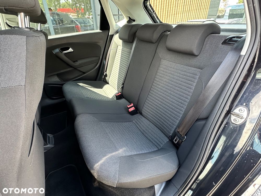 Volkswagen Polo 1.2 Blue Motion Technology Comfortline - 21