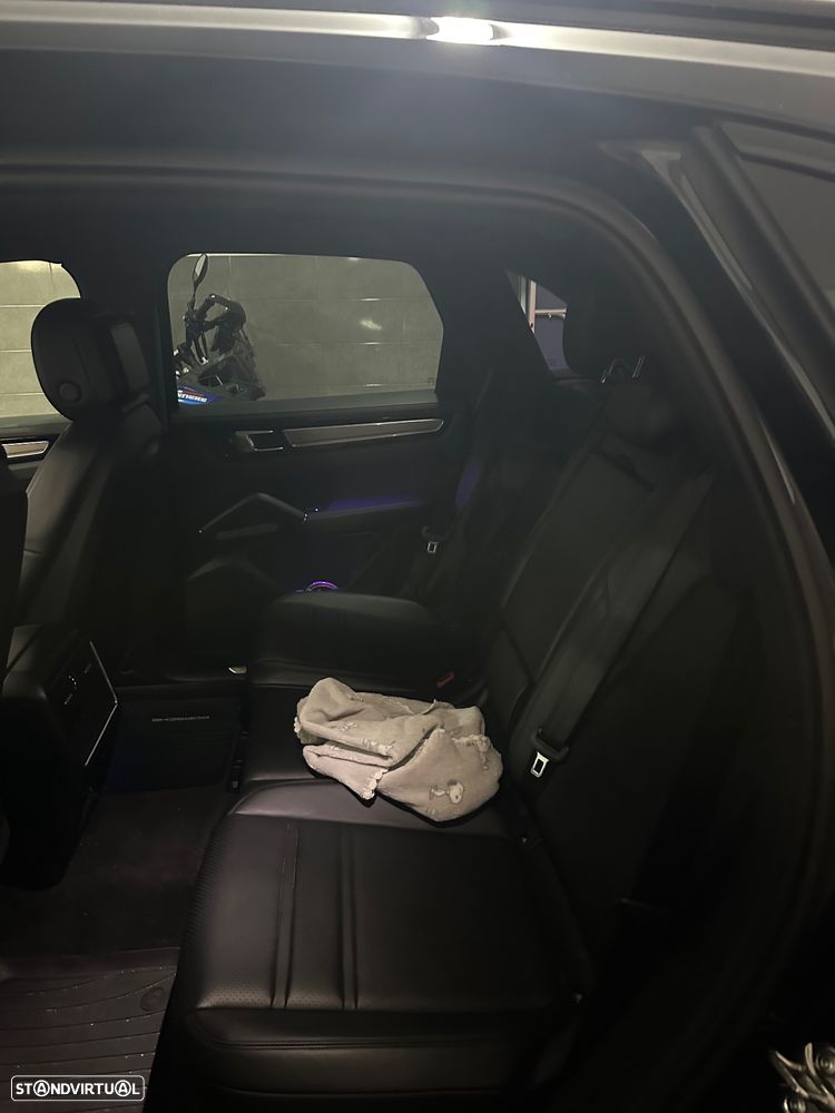 Porsche Cayenne E-Hybrid - 13