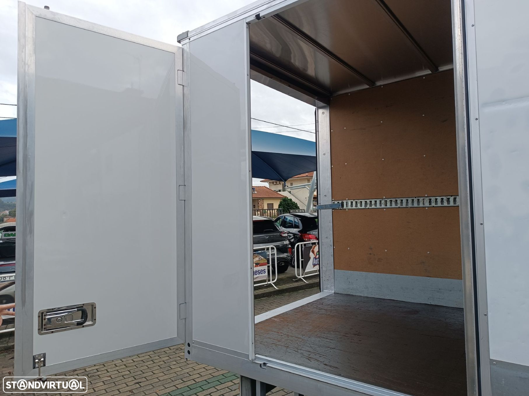 VW Transporter Transport 2.0 TDi BM CD L.Extra AC - 11