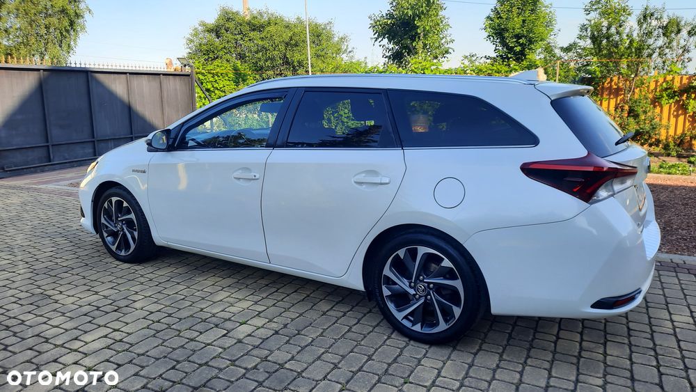 Toyota Auris - 5