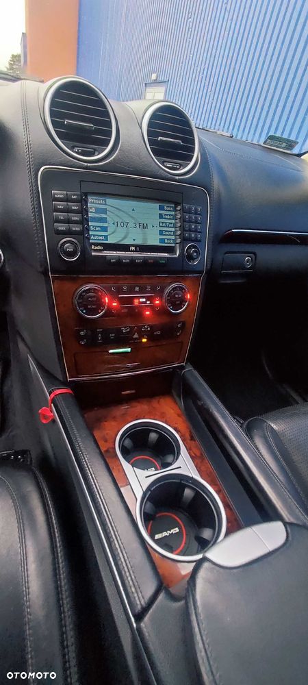 Mercedes-Benz ML - 8