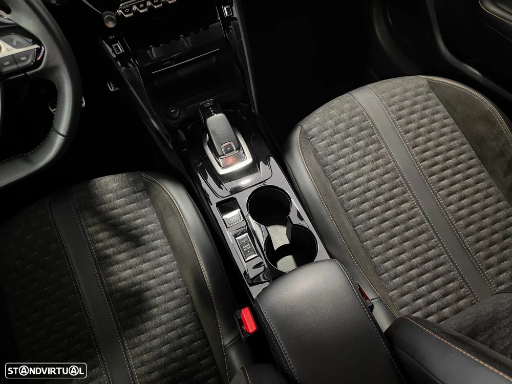 Peugeot 208 1.2 PureTech Allure Pack EAT8 - 48