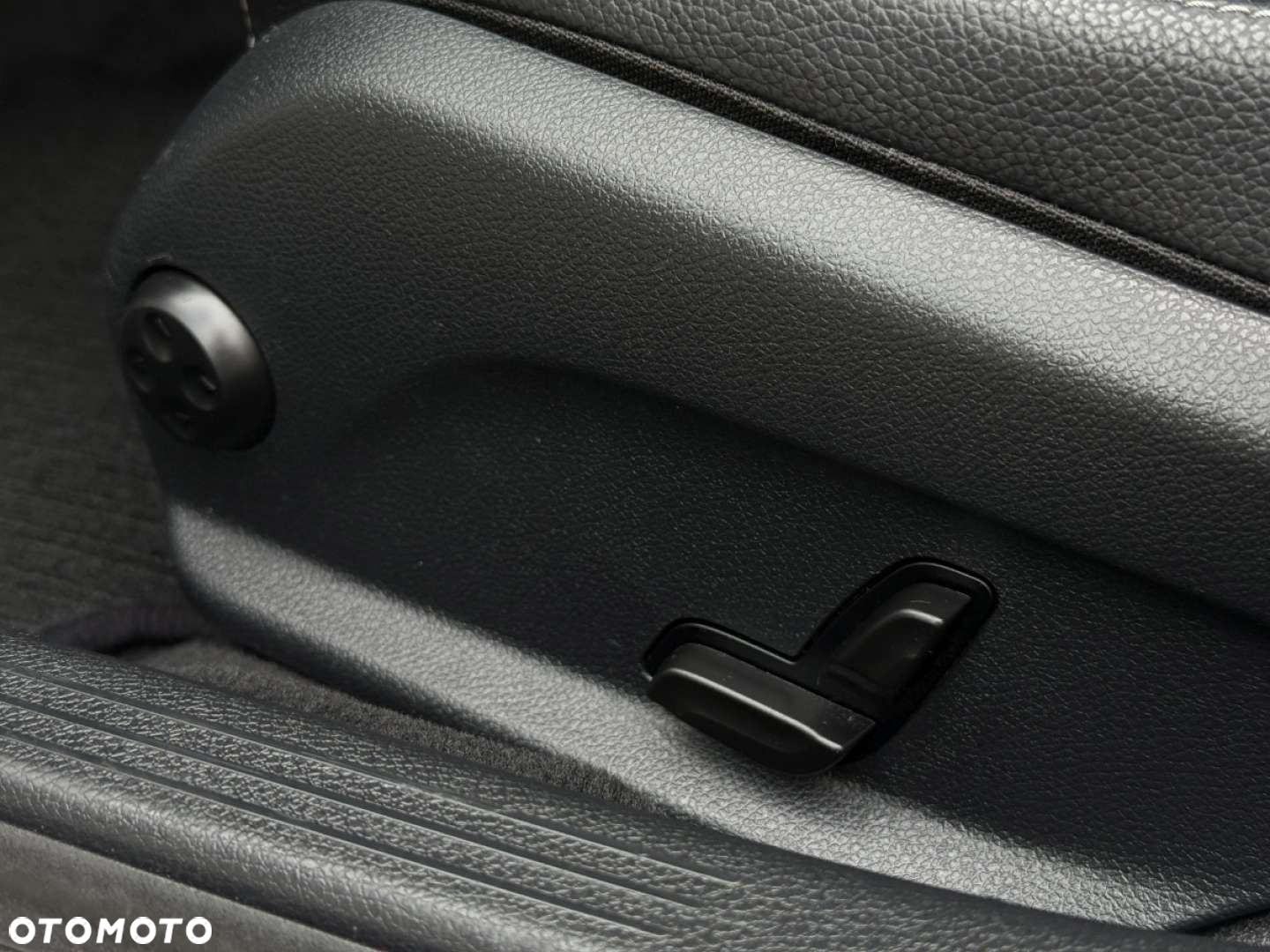Mercedes-Benz Klasa C 180 T 7G-TRONIC Avantgarde - 20
