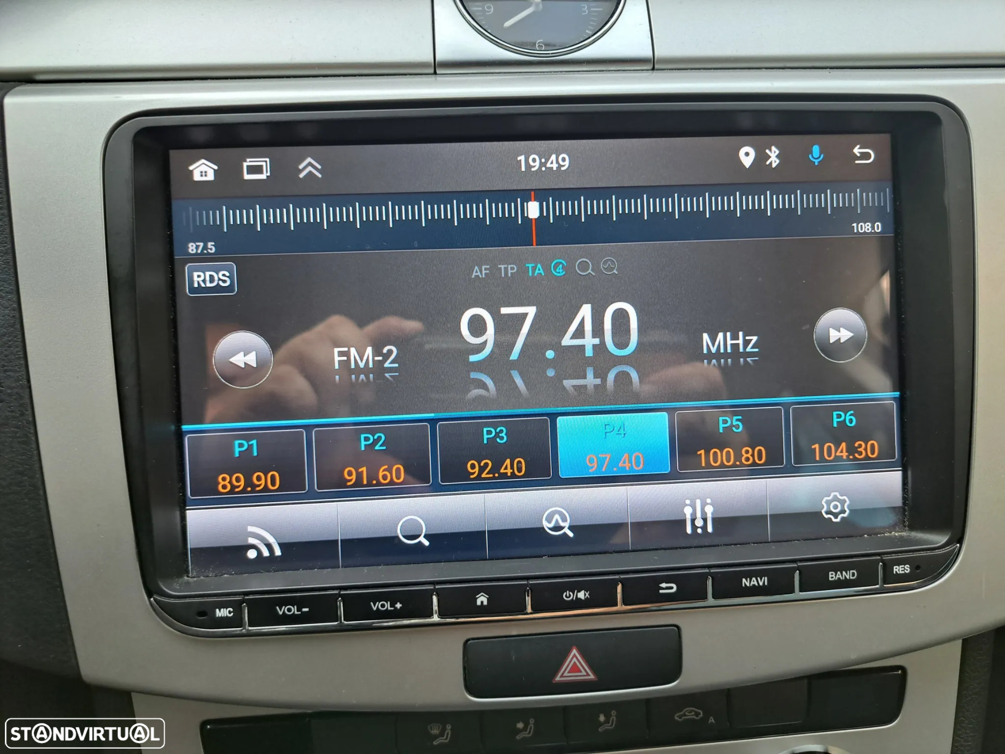 VW Passat Variant 1.6 TDI BlueMotion - 23