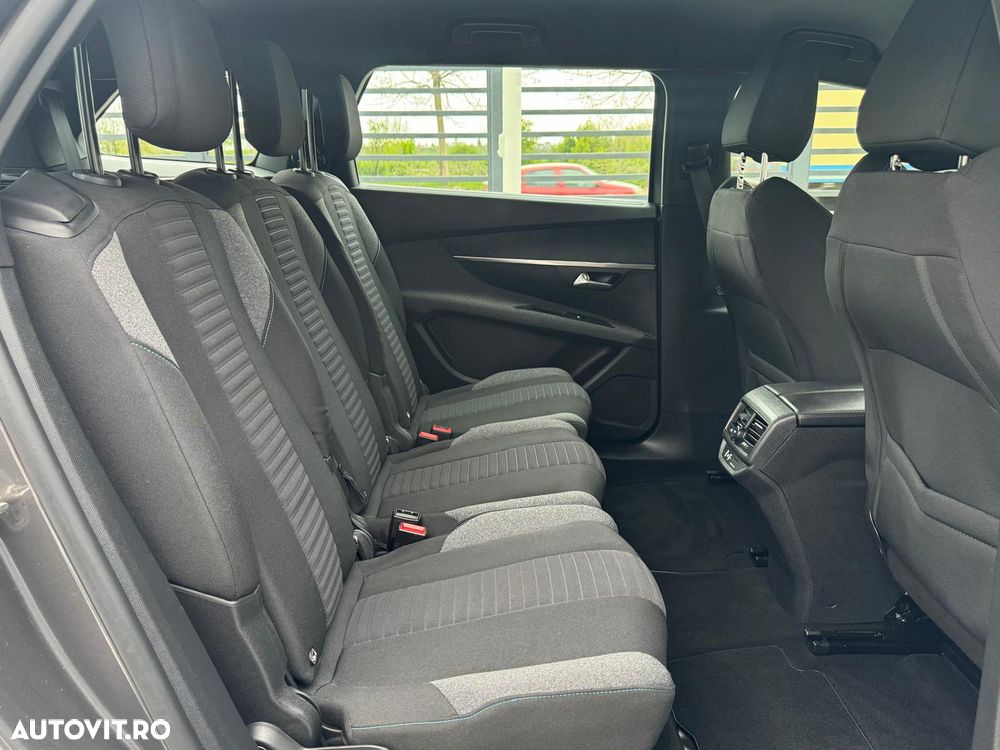 Peugeot 5008 PureTech 130 EAT8 Stop & Start Allure - 17