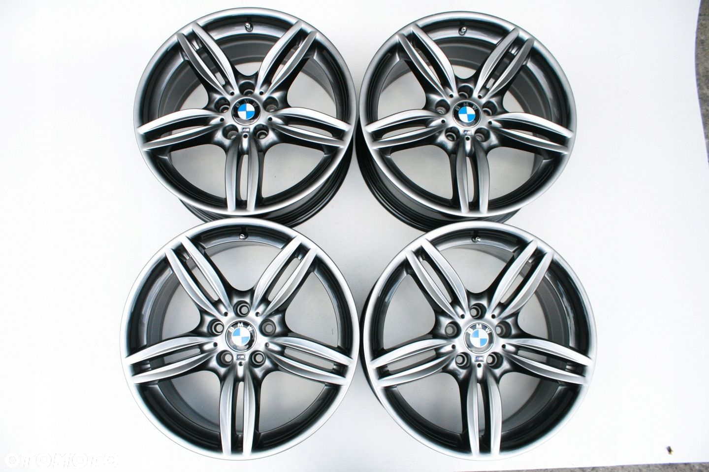 19 ORYGINAŁ BMW M-PAKIET 5 1 2 3 4 5GT 6 X1 X3 X4 WZ 351M tel. 503 325 350 - 5