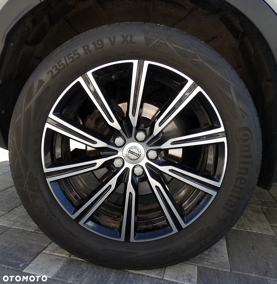 Volvo XC 40 D4 AWD Momentum (Intro Edition) - 30