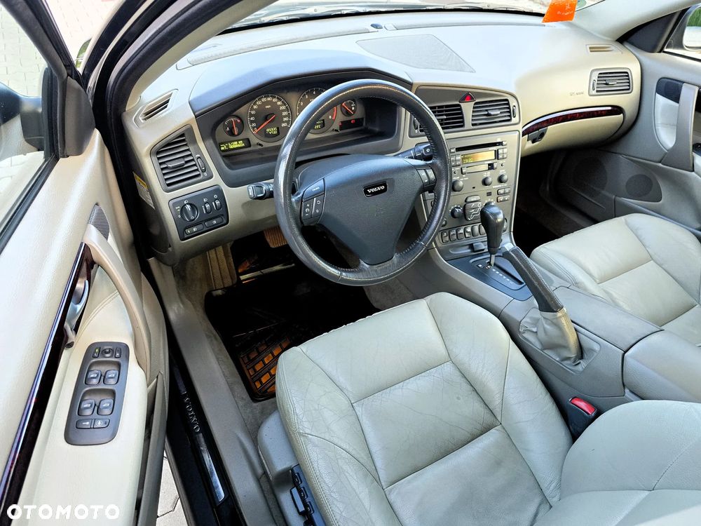 Volvo S60 2.4 Momentum - 19