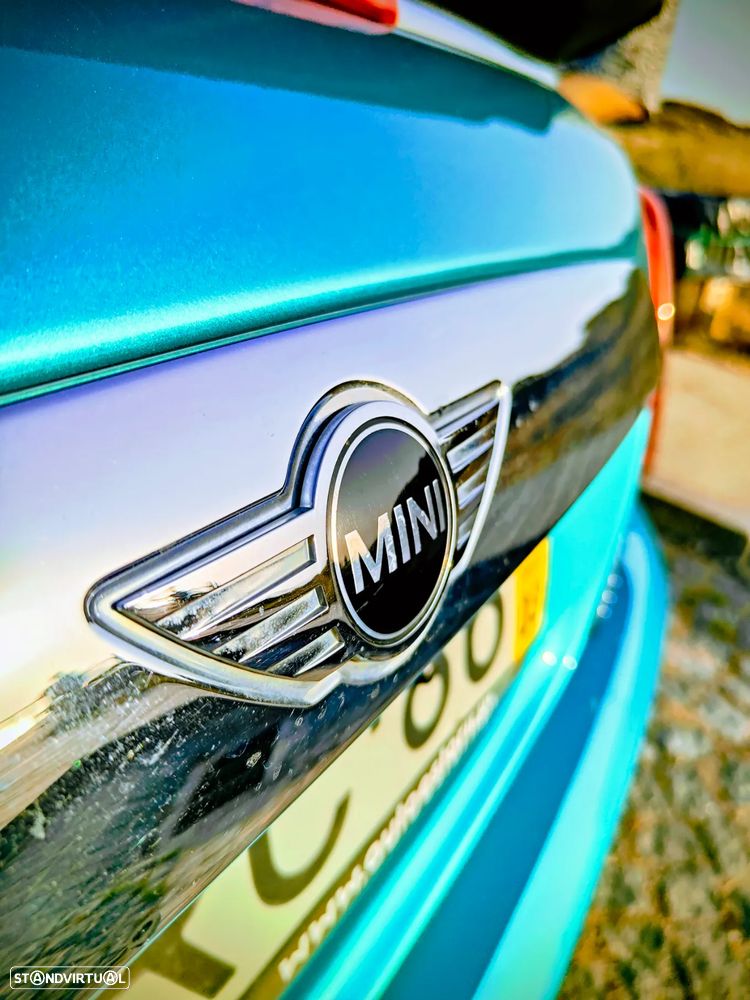 MINI Cabrio Cooper D - 16