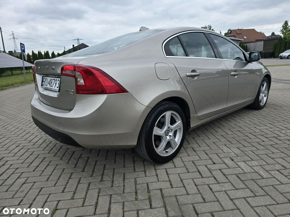 Volvo S60 - 11