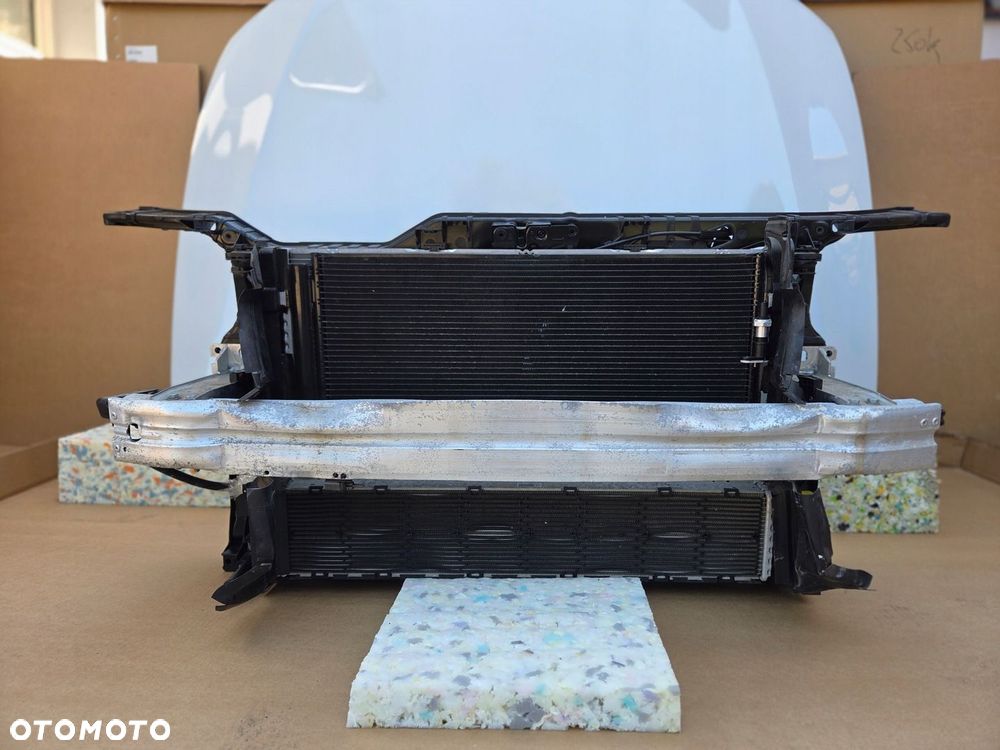 AUDI OE A5 8T LIFT 2.0 TDI PAS PRZEDNI WZMOCNIENIE CHŁODNICE WENTYLATOR - 1