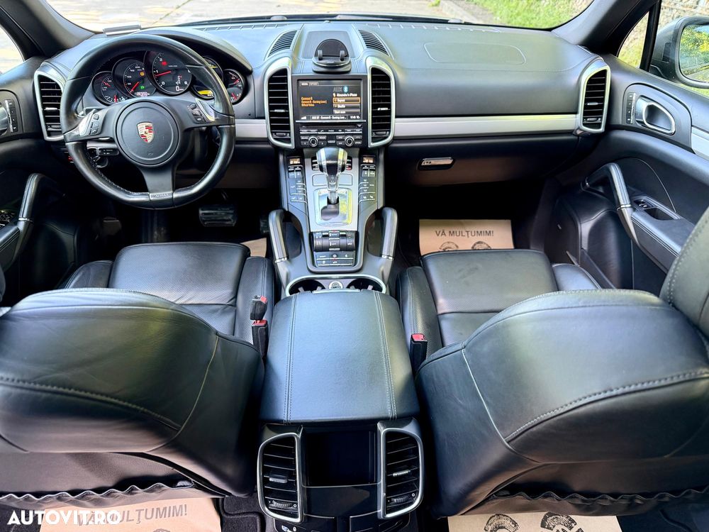 Porsche Cayenne - 5
