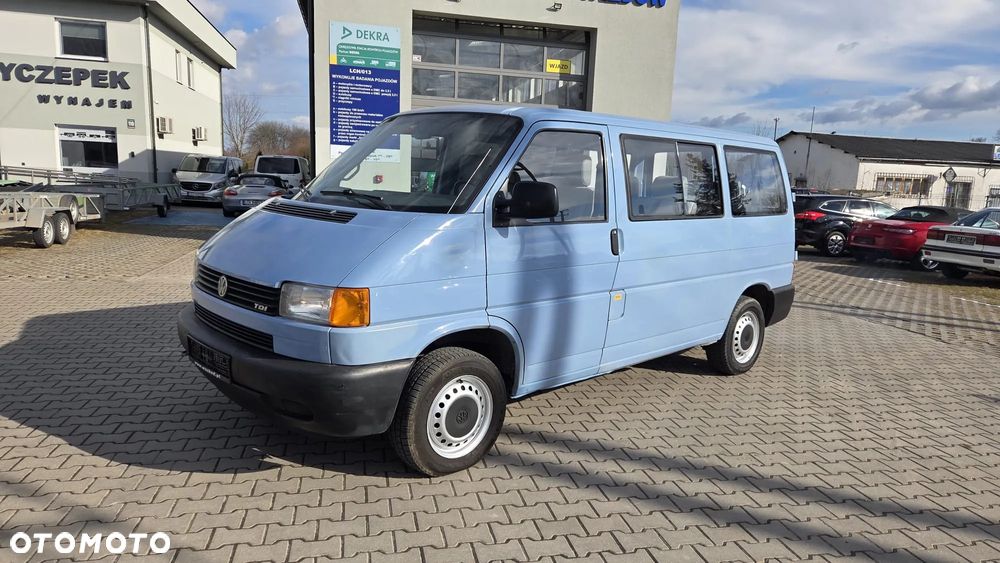 Volkswagen Transporter - 1
