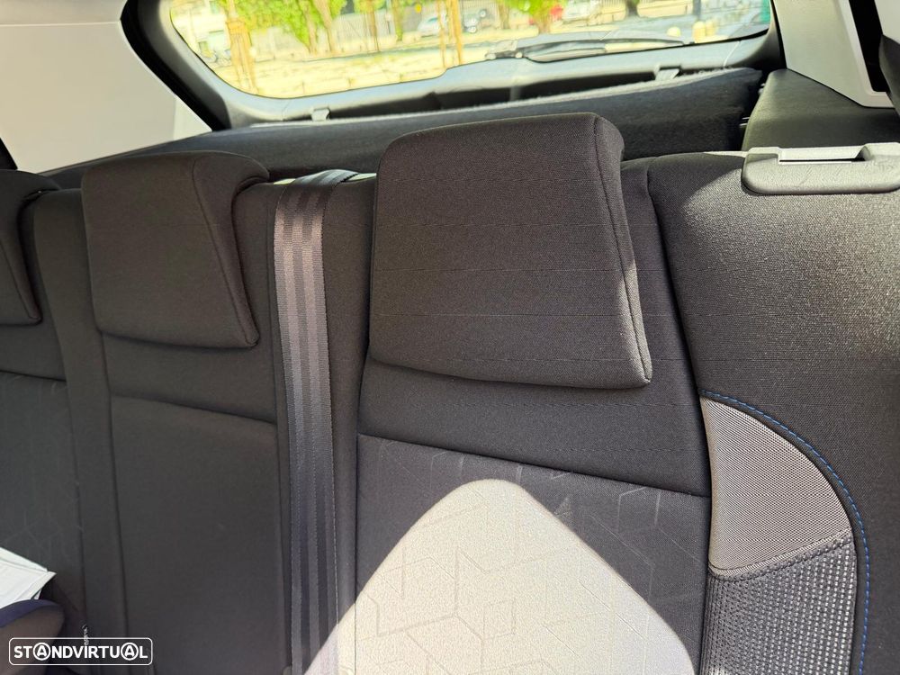 Peugeot 2008 1.2 PureTech Allure - 5