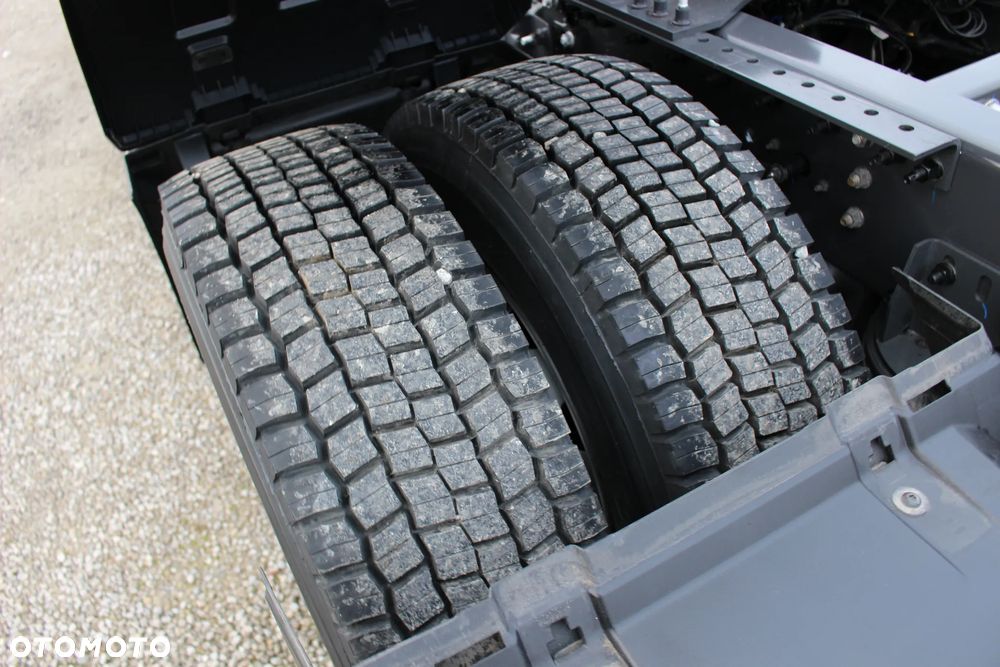 Renault T440 *13L* / 6- NOWYCH OPON/KLIMA POSTOJOWA / GPS /PEŁNY SPOILER /ACC / BL.MOSTU / Euro 6 /*SERWIS FR*/ STAN IDEALNY / - 11