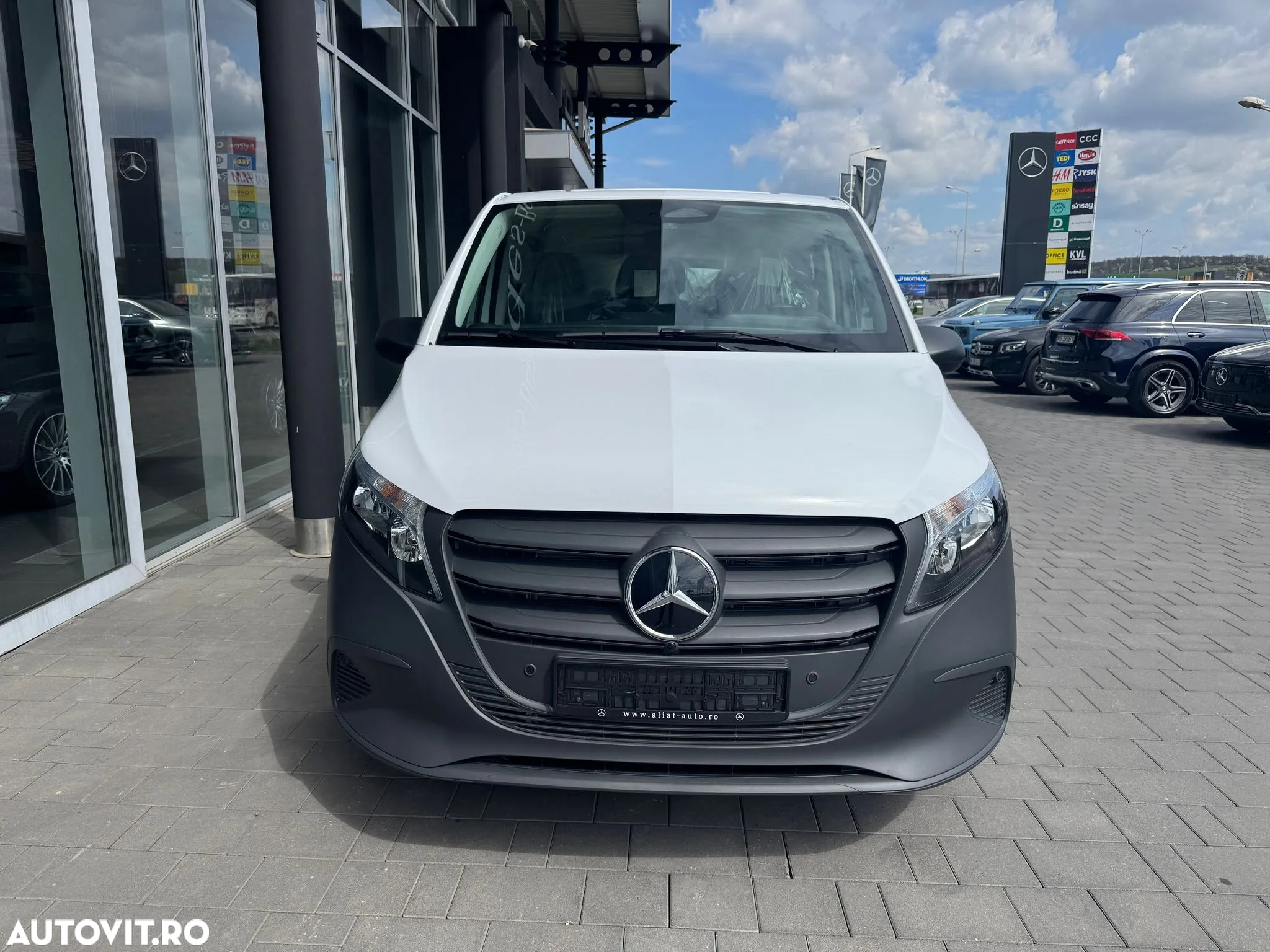 Mercedes-Benz Vito 114 CDI Tourer Lang HA Aut. PRO - 4
