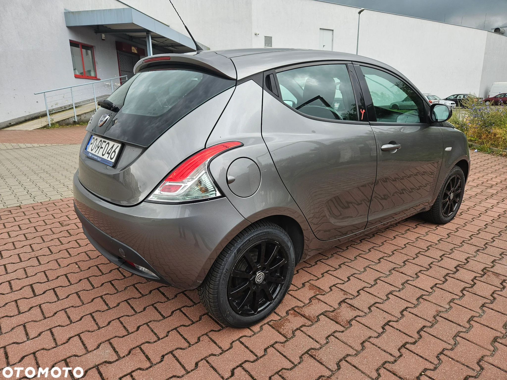 Lancia Ypsilon 1.2 8V Elefantino S&S - 5