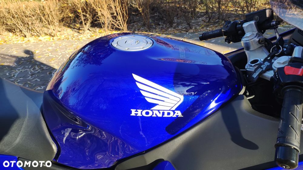 Honda CBR - 15