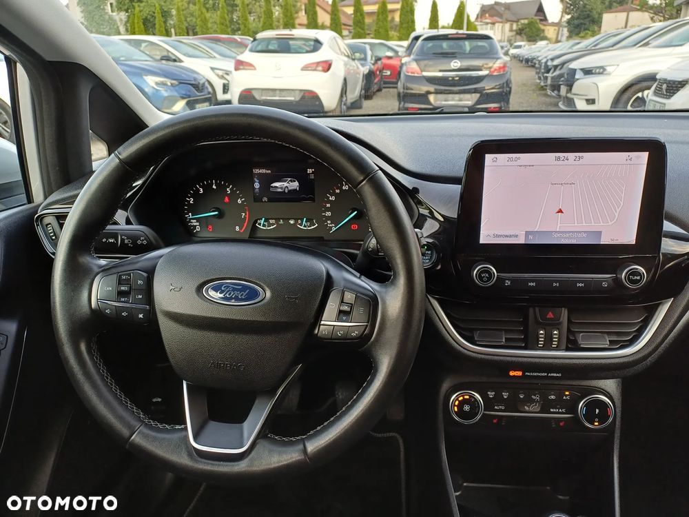 Ford Fiesta 1.0 EcoBoost S&S TITANIUM - 23
