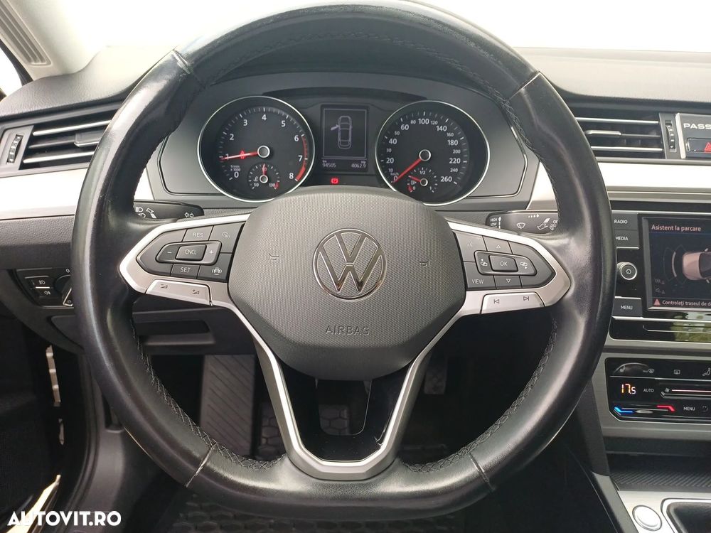 Volkswagen Passat 1.5 TSI ACT Advance - 14