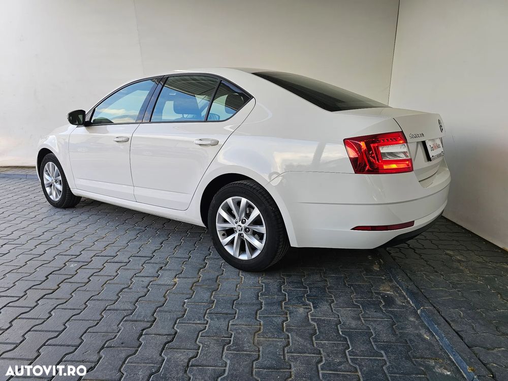 Skoda Octavia - 3