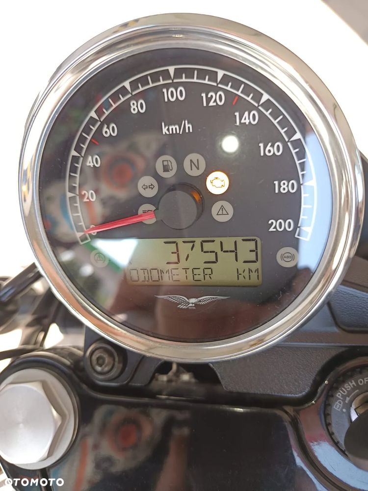 Moto Guzzi V7 - 8