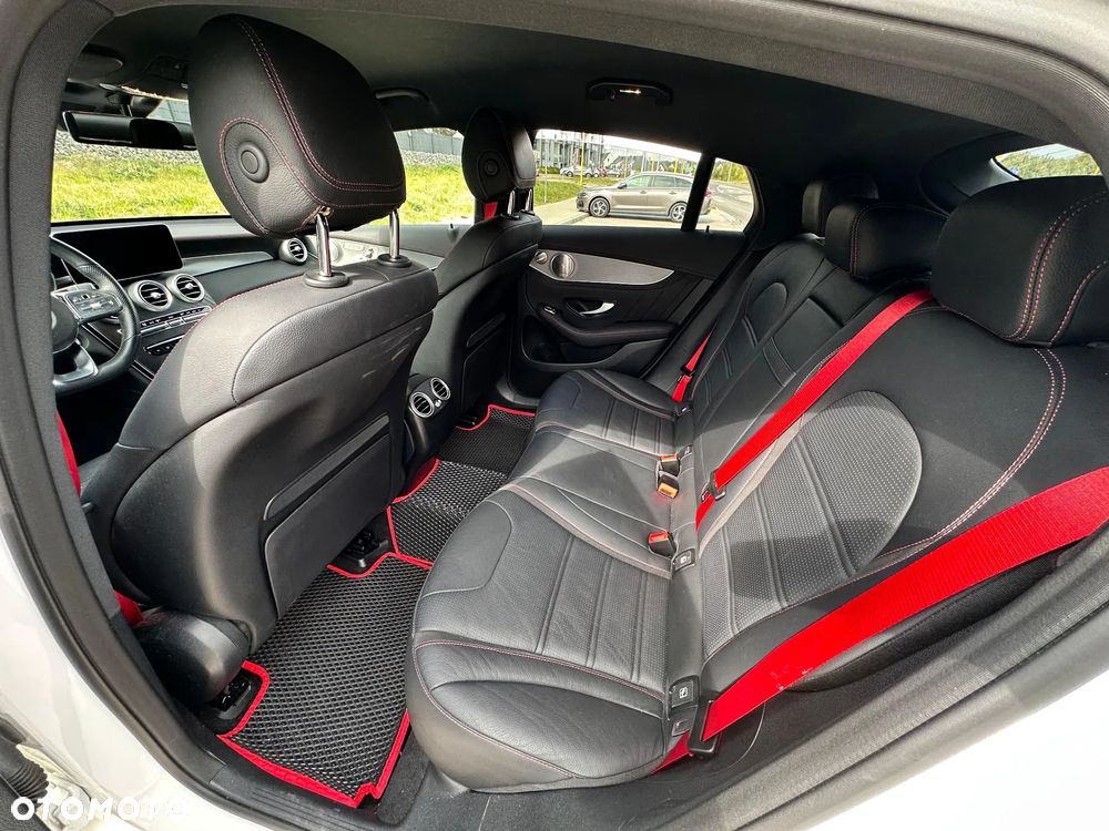 Mercedes-Benz GLC 300 4-Matic - 3