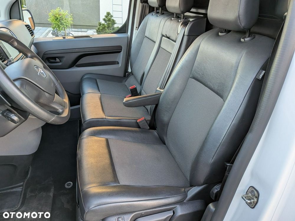 Opel Vivaro - 12