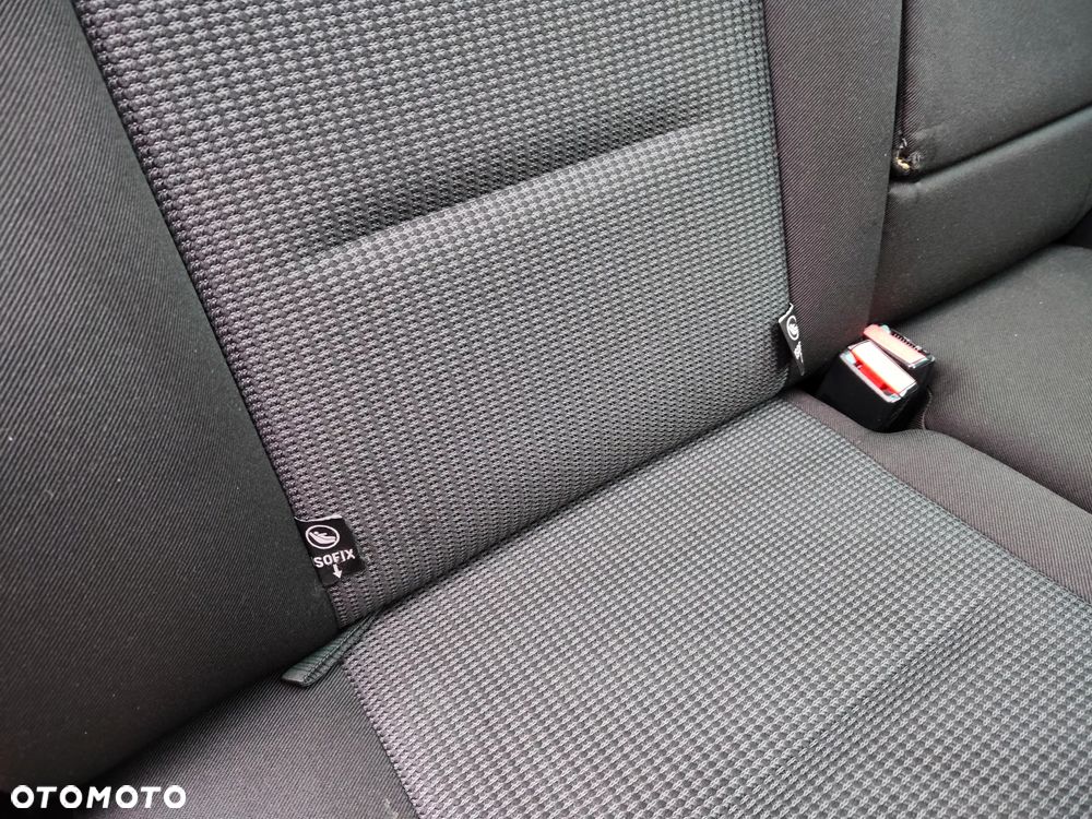Peugeot 308 HDi FAP 110 EGS6 Business Line Niveau 1 - 17