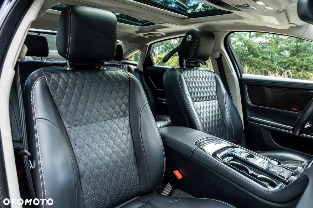 Jaguar XJ 3.0 T AWD Portfolio - 25