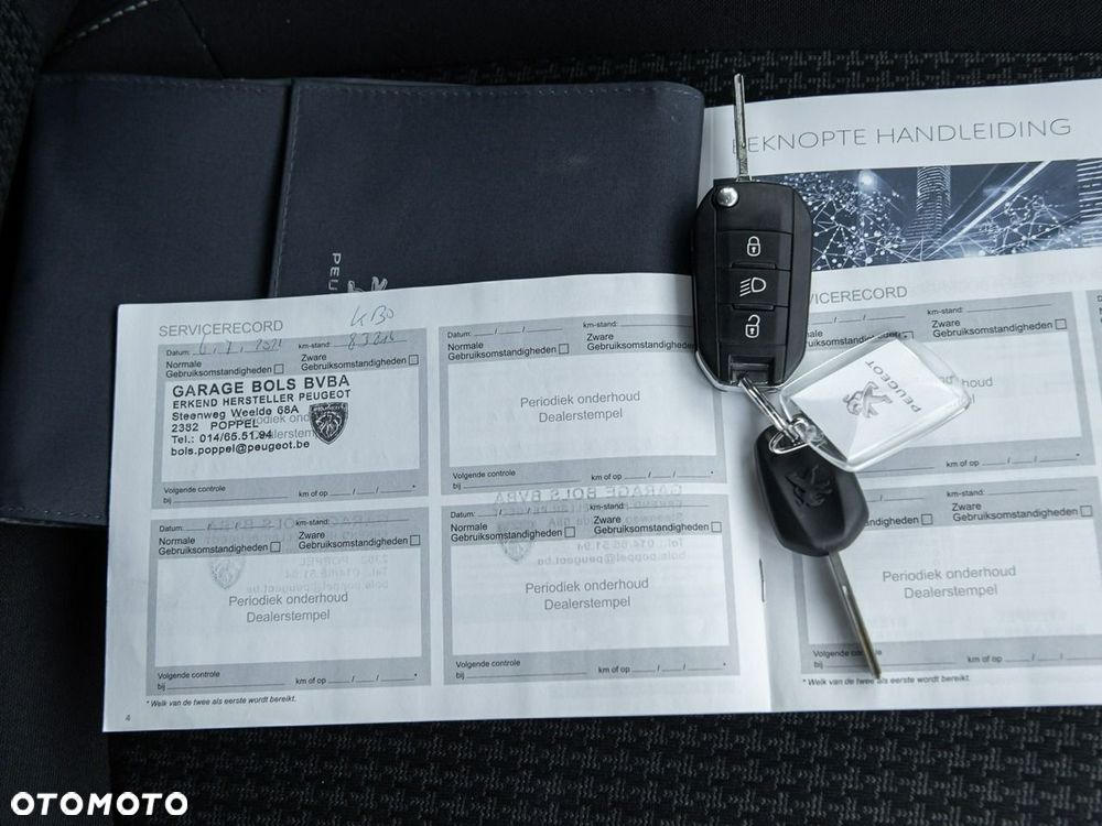 Peugeot 308 1.5 BlueHDi Allure Pack S&S - 30