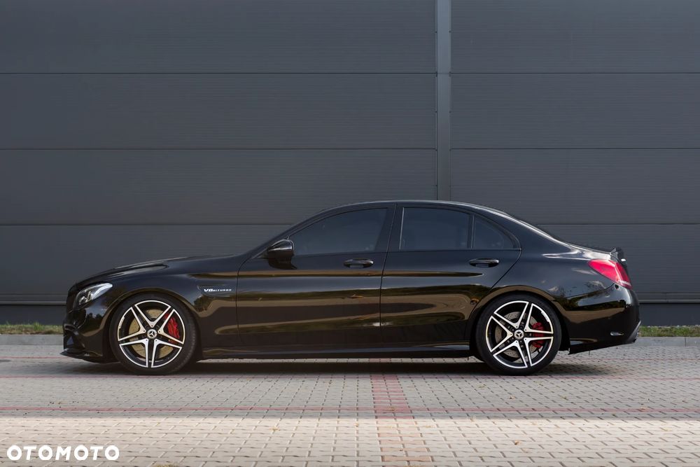 Mercedes-Benz Klasa C AMG 63 S AMG Speedshift 7G-MCT - 2